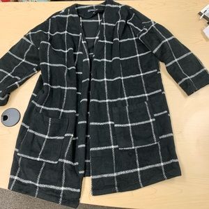 Shein black and white coat size Medium
